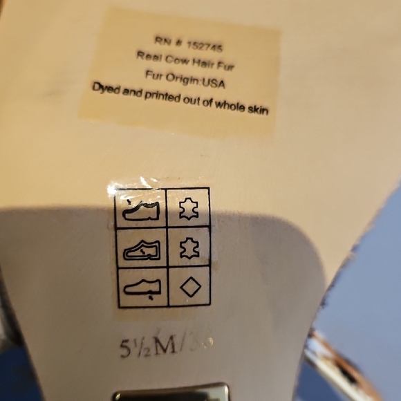 Louise et Cie White and Brown Heels with Chunky Heel and Slingback Design - Picture 7 of 7